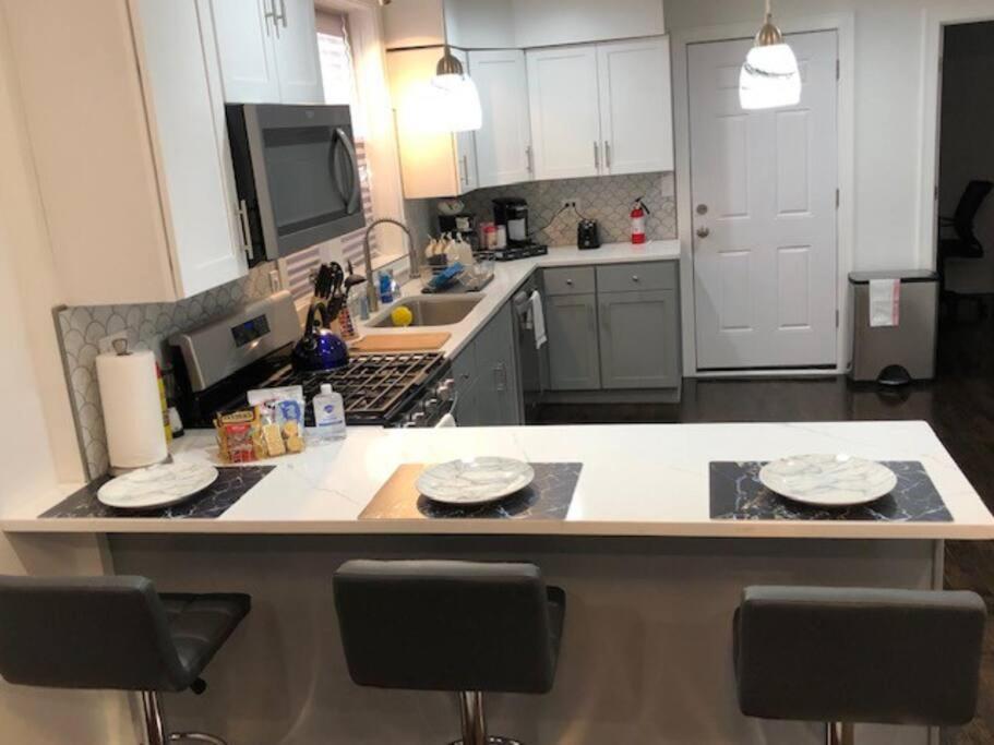 The Blue Golden Luxury Modern 3- Bedroom Apartment In Chicago Dış mekan fotoğraf