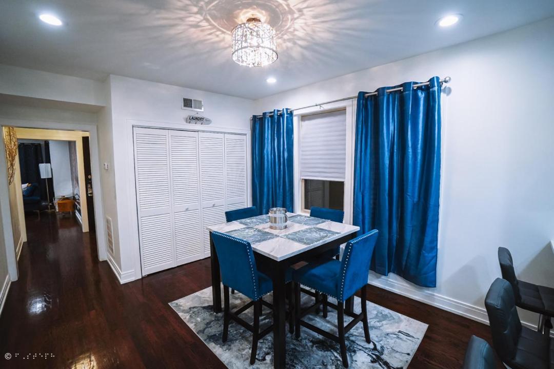The Blue Golden Luxury Modern 3- Bedroom Apartment In Chicago Dış mekan fotoğraf