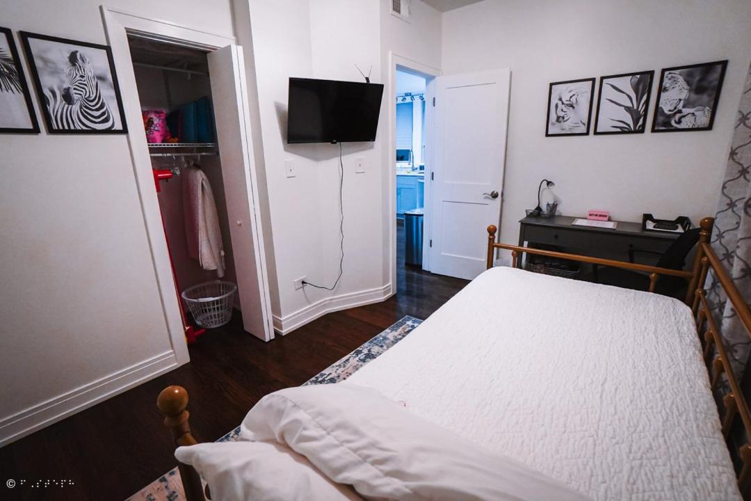 The Blue Golden Luxury Modern 3- Bedroom Apartment In Chicago Dış mekan fotoğraf